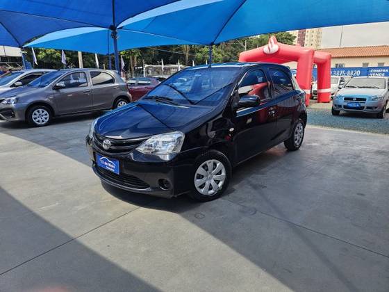 TOYOTA ETIOS 1.3 XS 16V FLEX 4P MANUAL TOYOTA ETIOS 1.3 XS 16V FLEX 4P MANUAL
